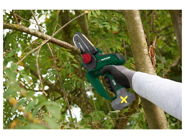 PARKSIDE® Mini-tronçonneuse à bois sans fil PGHSA 12 C3. 12 V