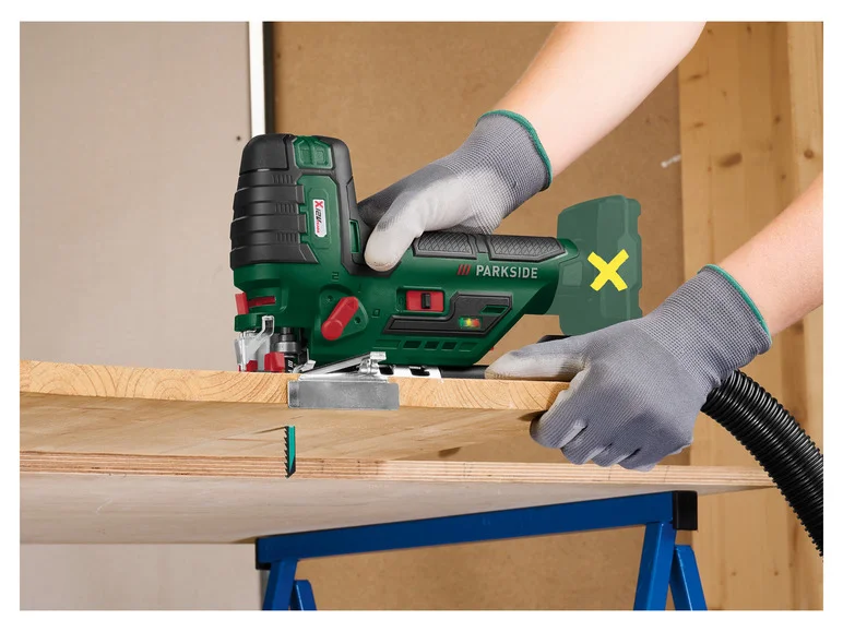 PARKSIDE Scie sauteuse + batterie